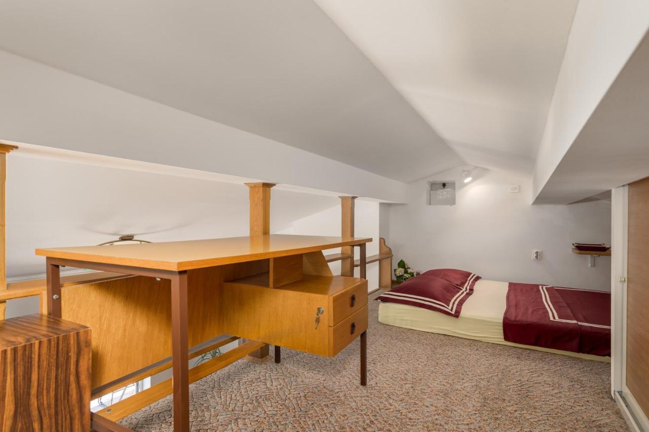 Apartment Magda With A Parking Space And Sea View Rijeka Exterior photo