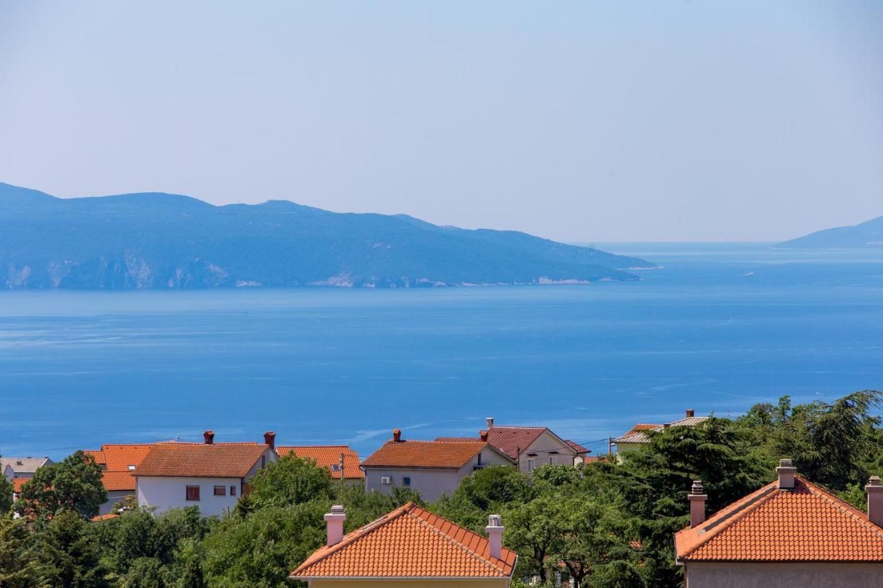 Apartment Magda With A Parking Space And Sea View Rijeka Exterior photo