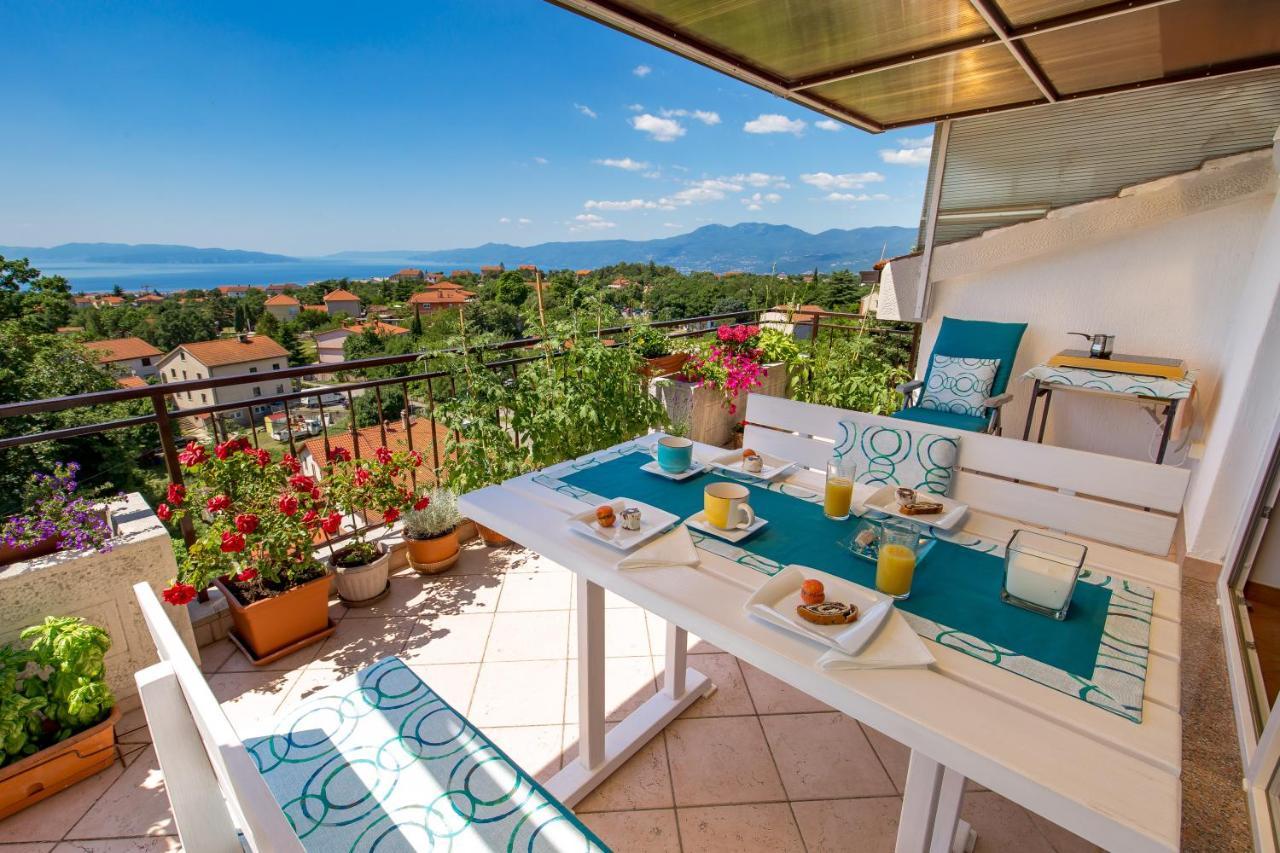 Apartment Magda With A Parking Space And Sea View Rijeka Exterior photo